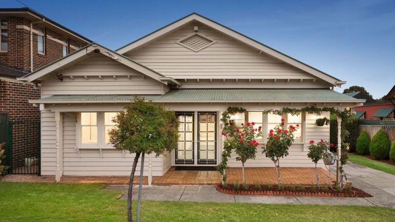 Uncovering the Hidden Gems of Buying an Older Home
