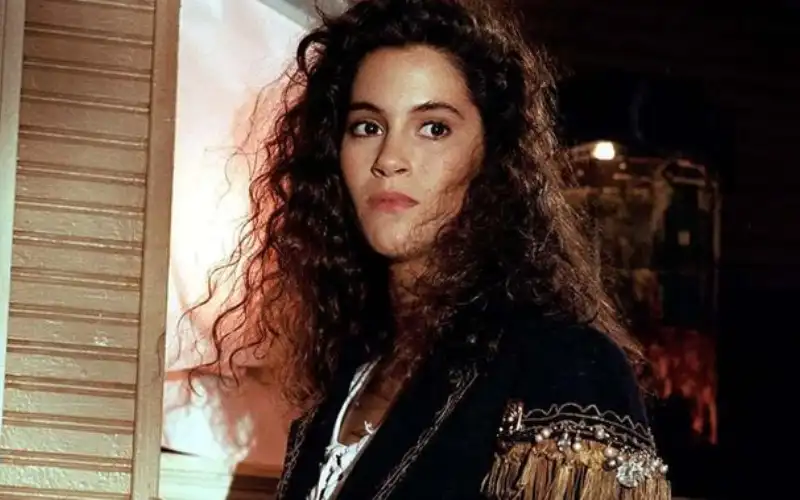 Jami Gertz present Net Worth