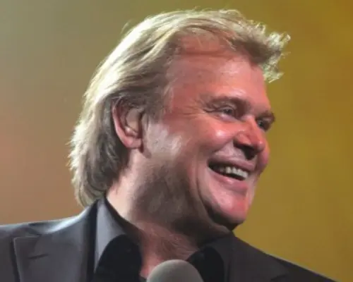 More about on John Farnham