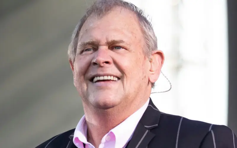 The Net Worth of John Farnham