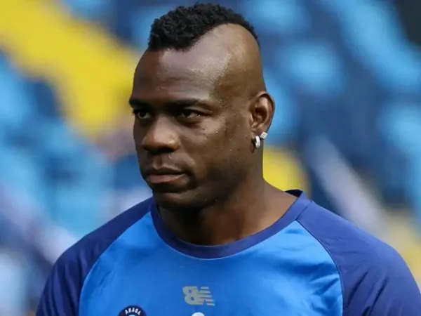 What is the net worth of Mario Balotelli