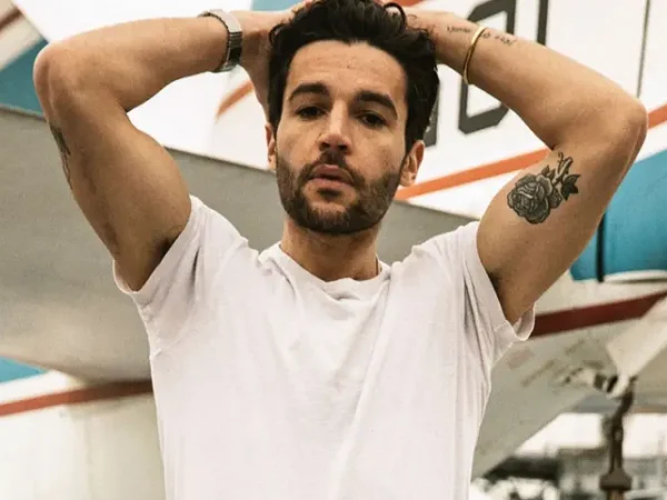 Christopher Abbott lifestyle